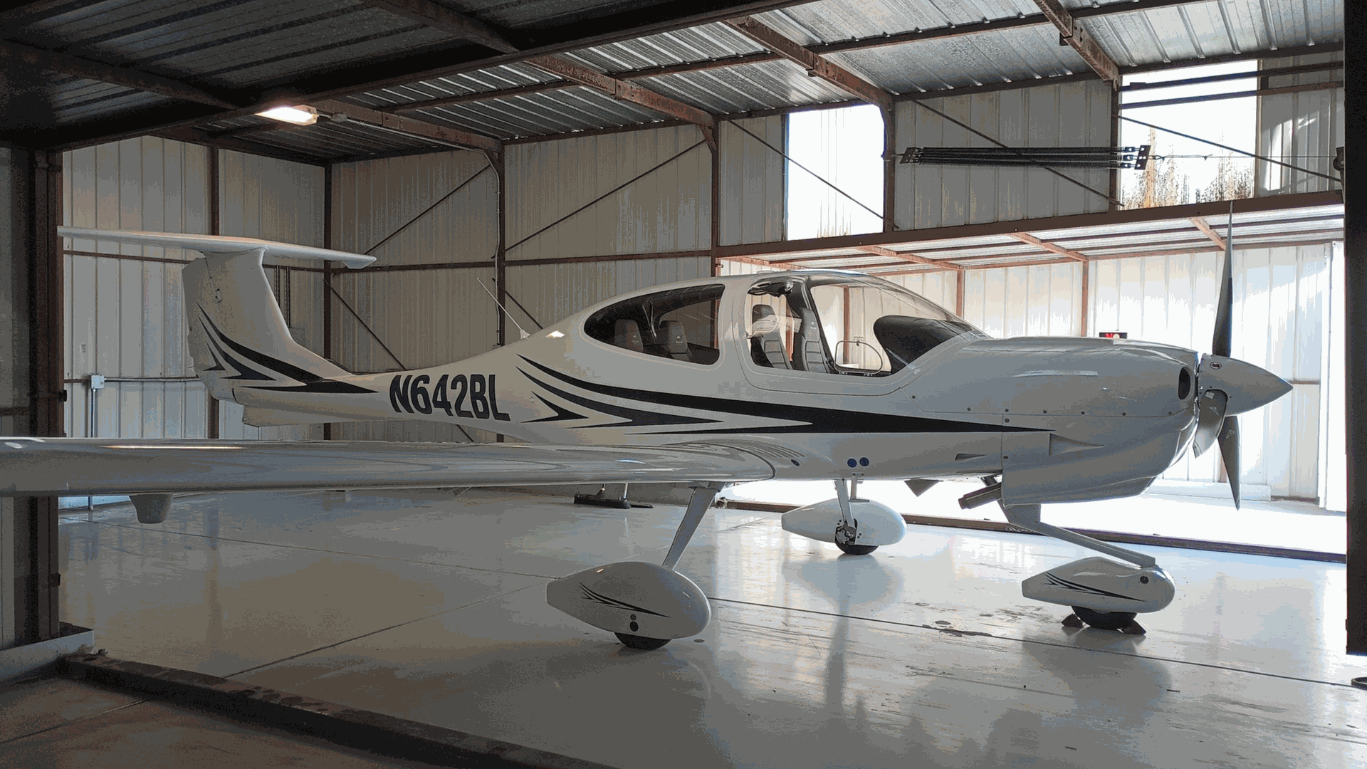 2023/DA40/Diamond/U0011893