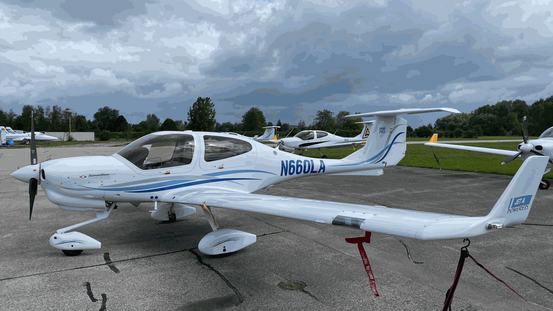 2023/DA40/Diamond/U00313
