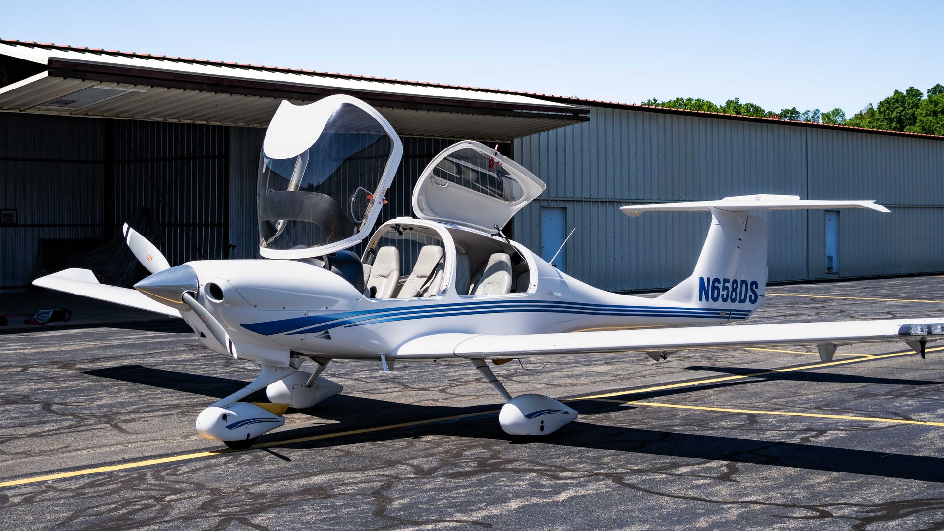 2006 Diamond DA40 for sale