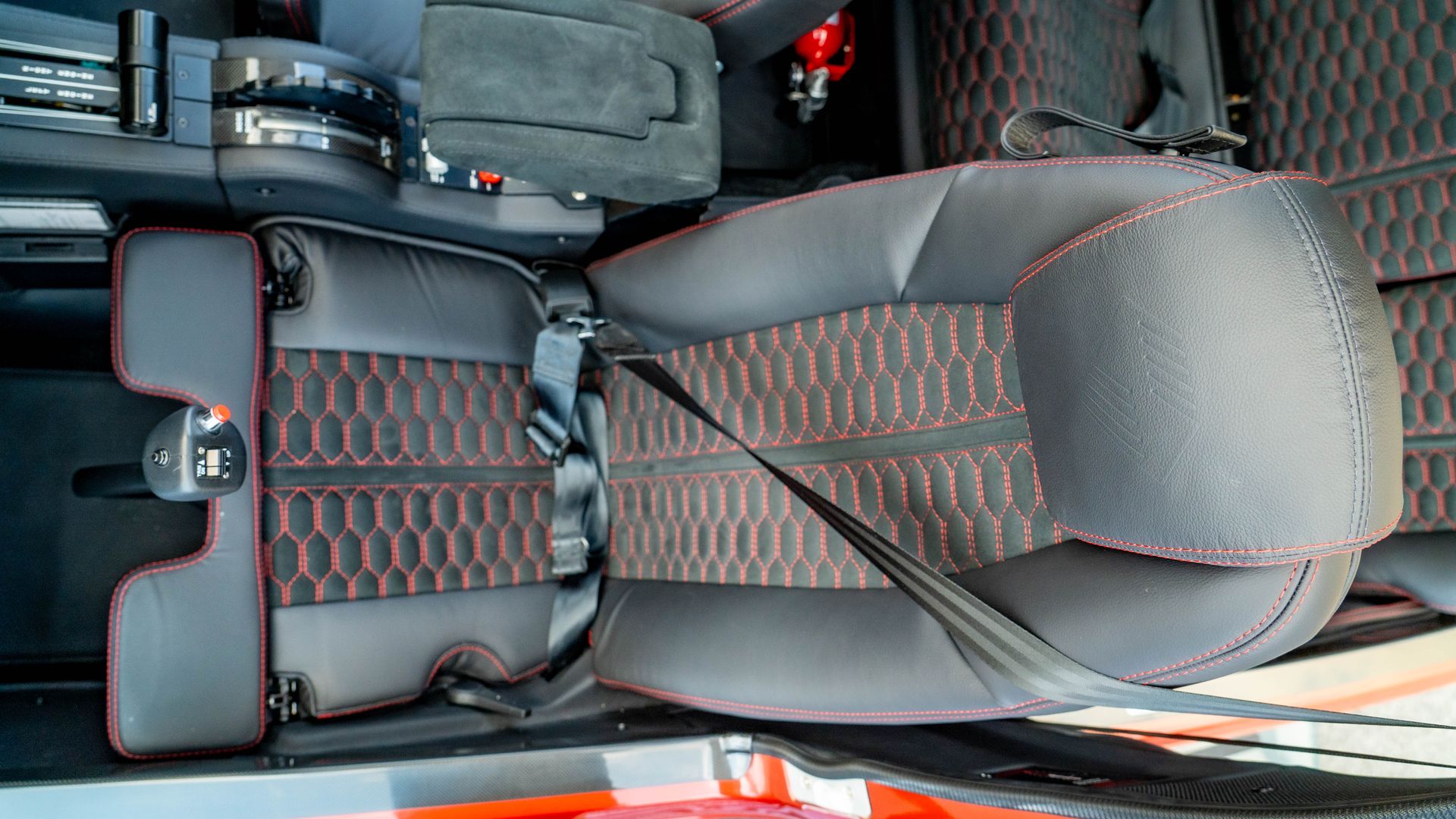 2025/DA62/Diamond/U00362