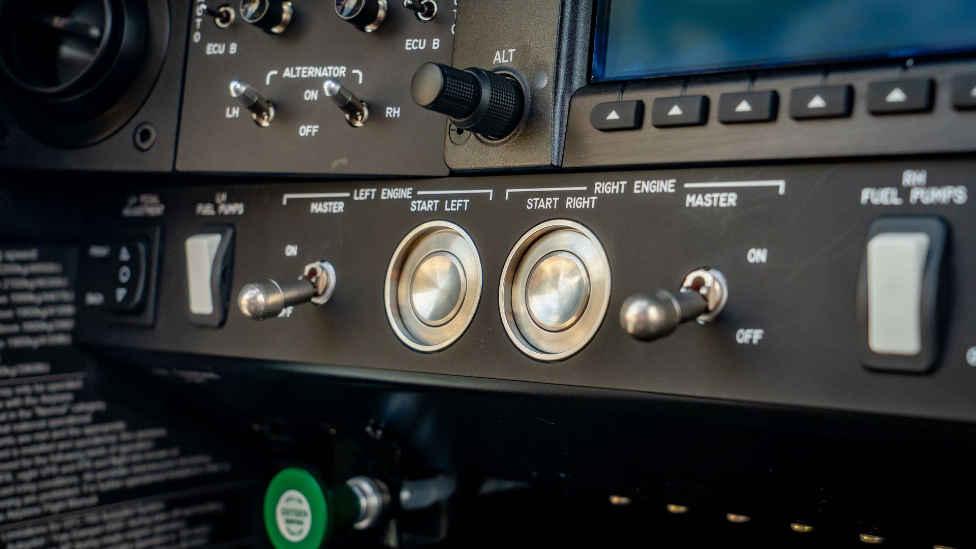 2025/DA62/Diamond/U00362