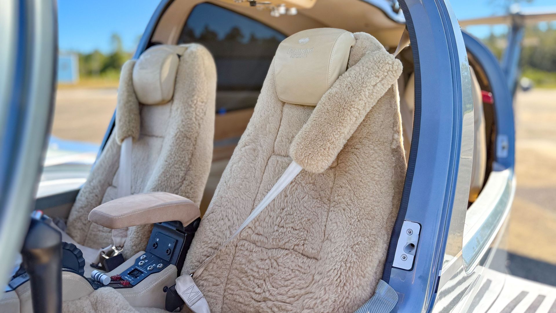 2017/DA62/Diamond/U0012527