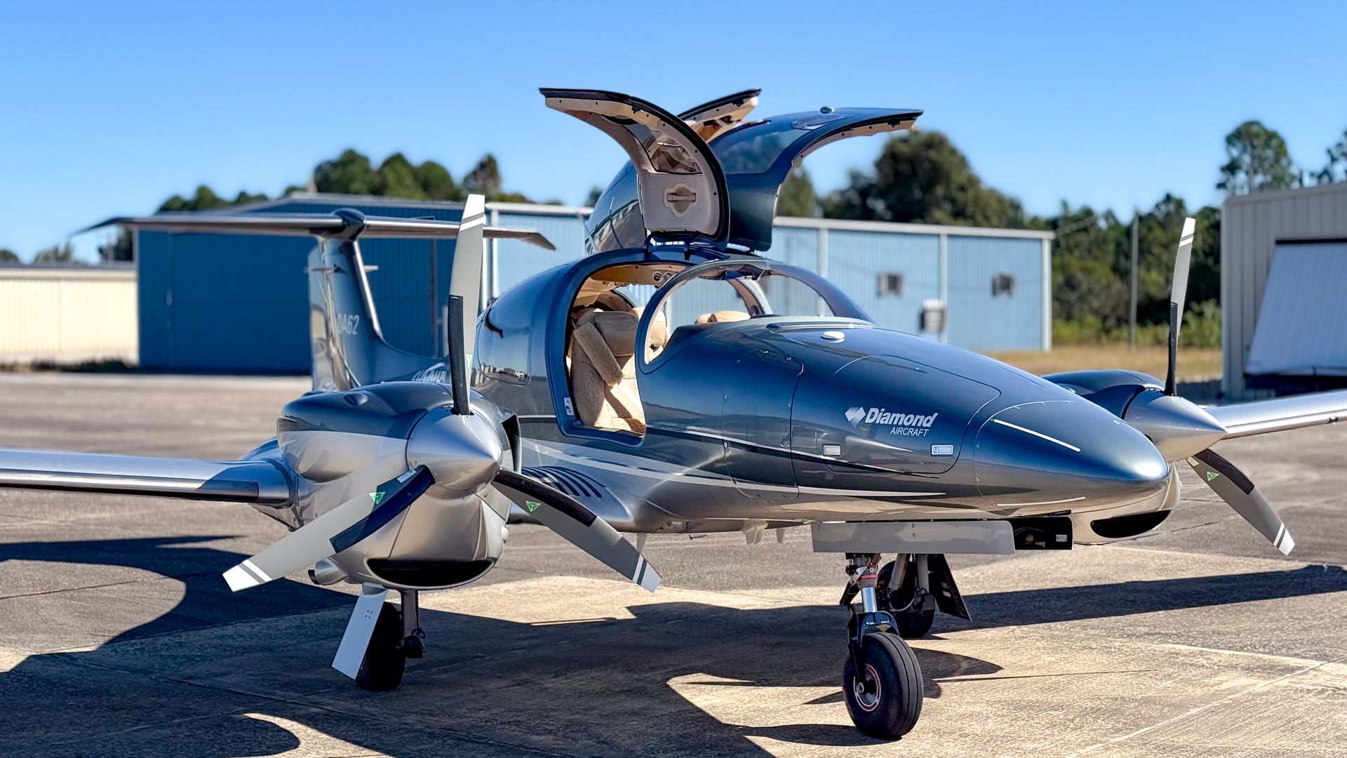 2017 Diamond DA62 for sale