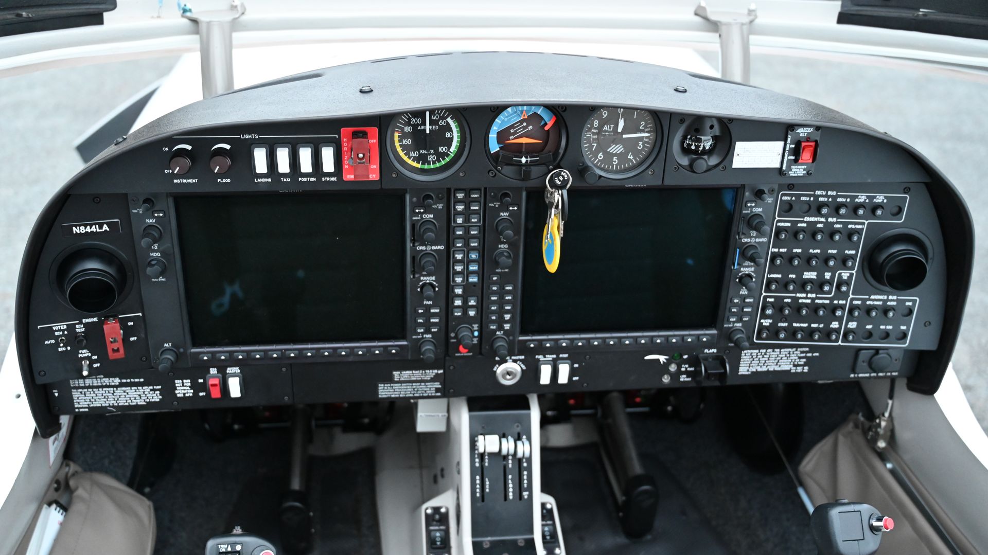 2022/DA40/Diamond/U0011780