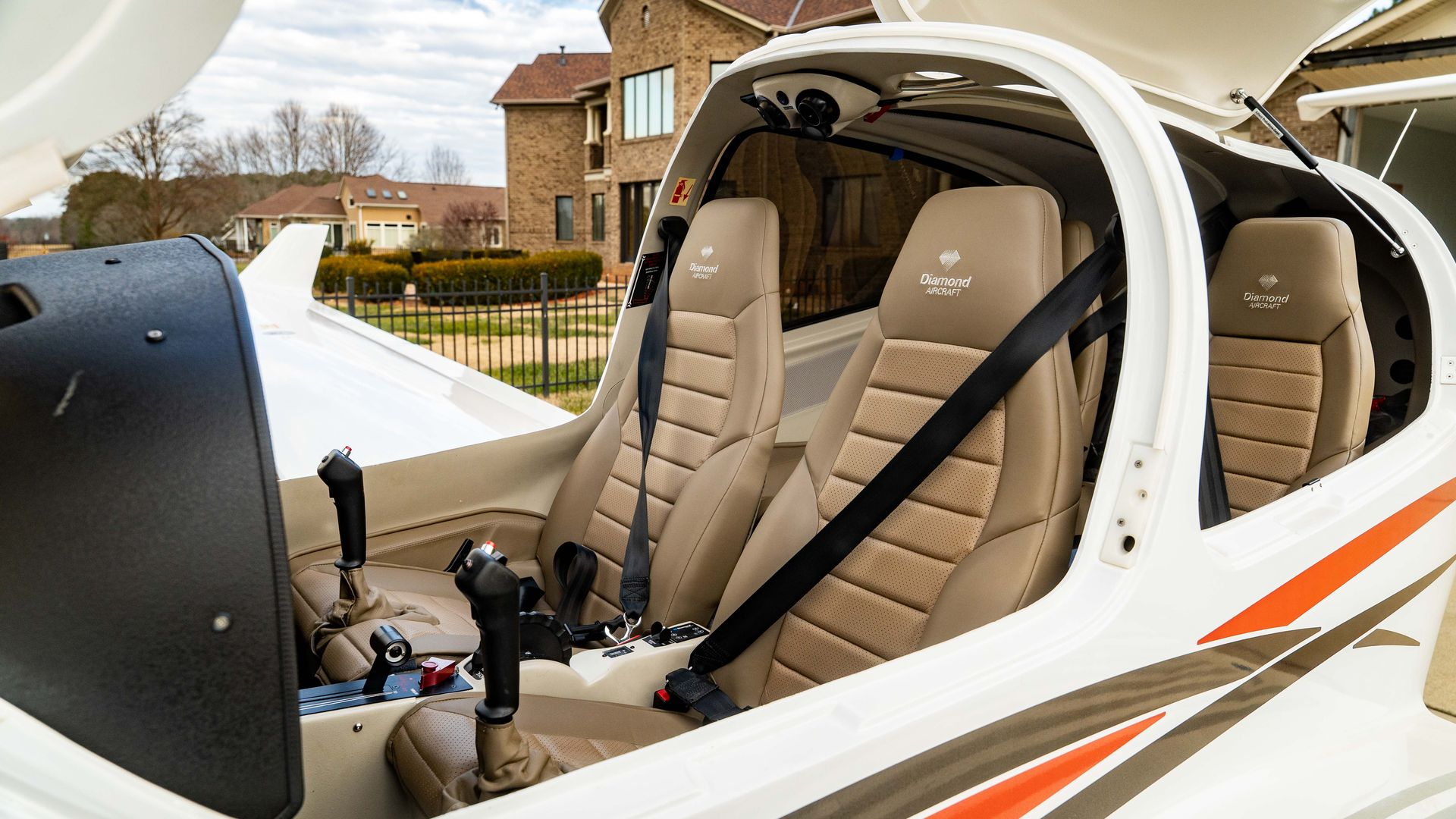 2018/DA40/Diamond/U0012036