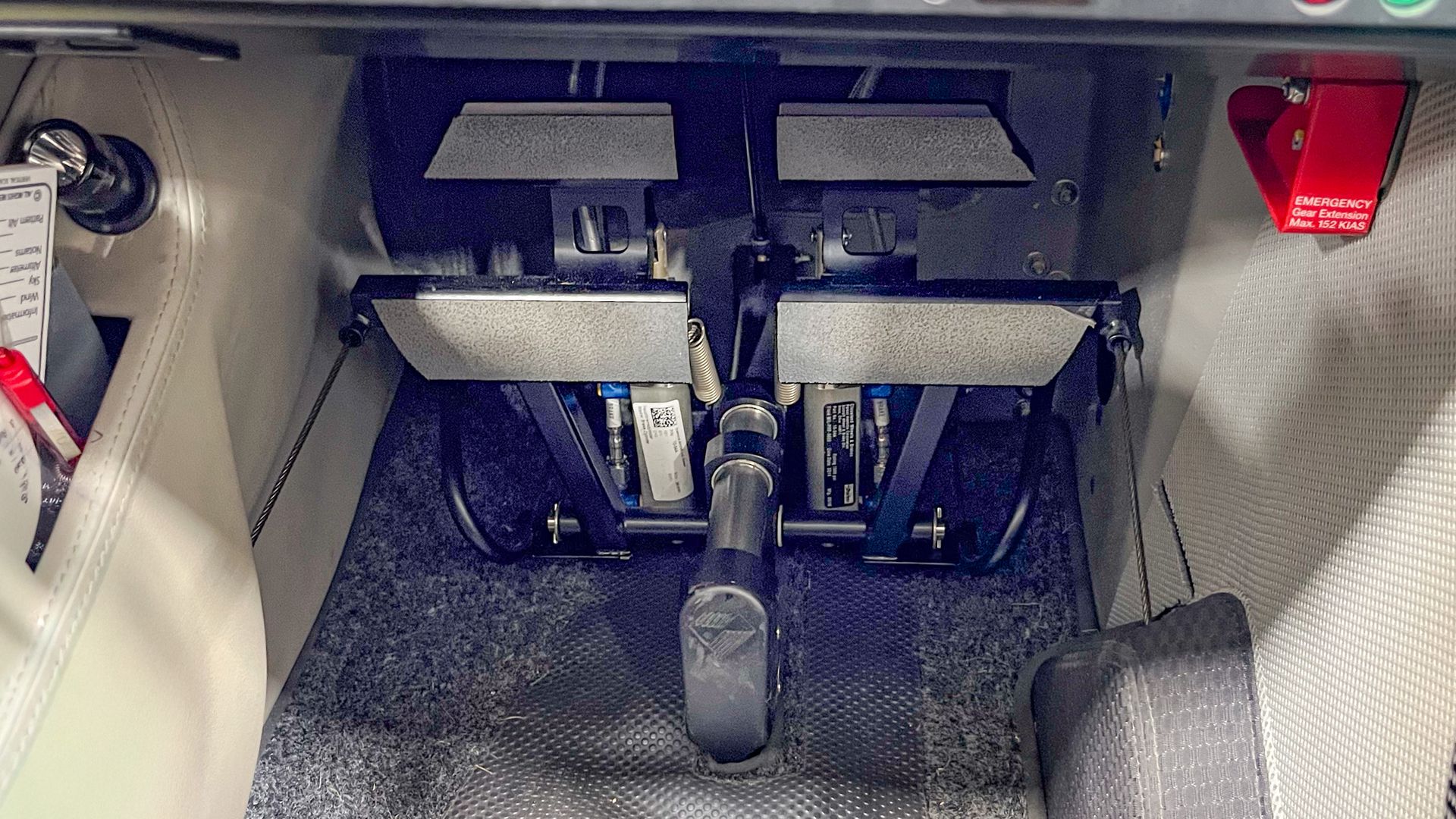 2020/DA42/Diamond/U0012464