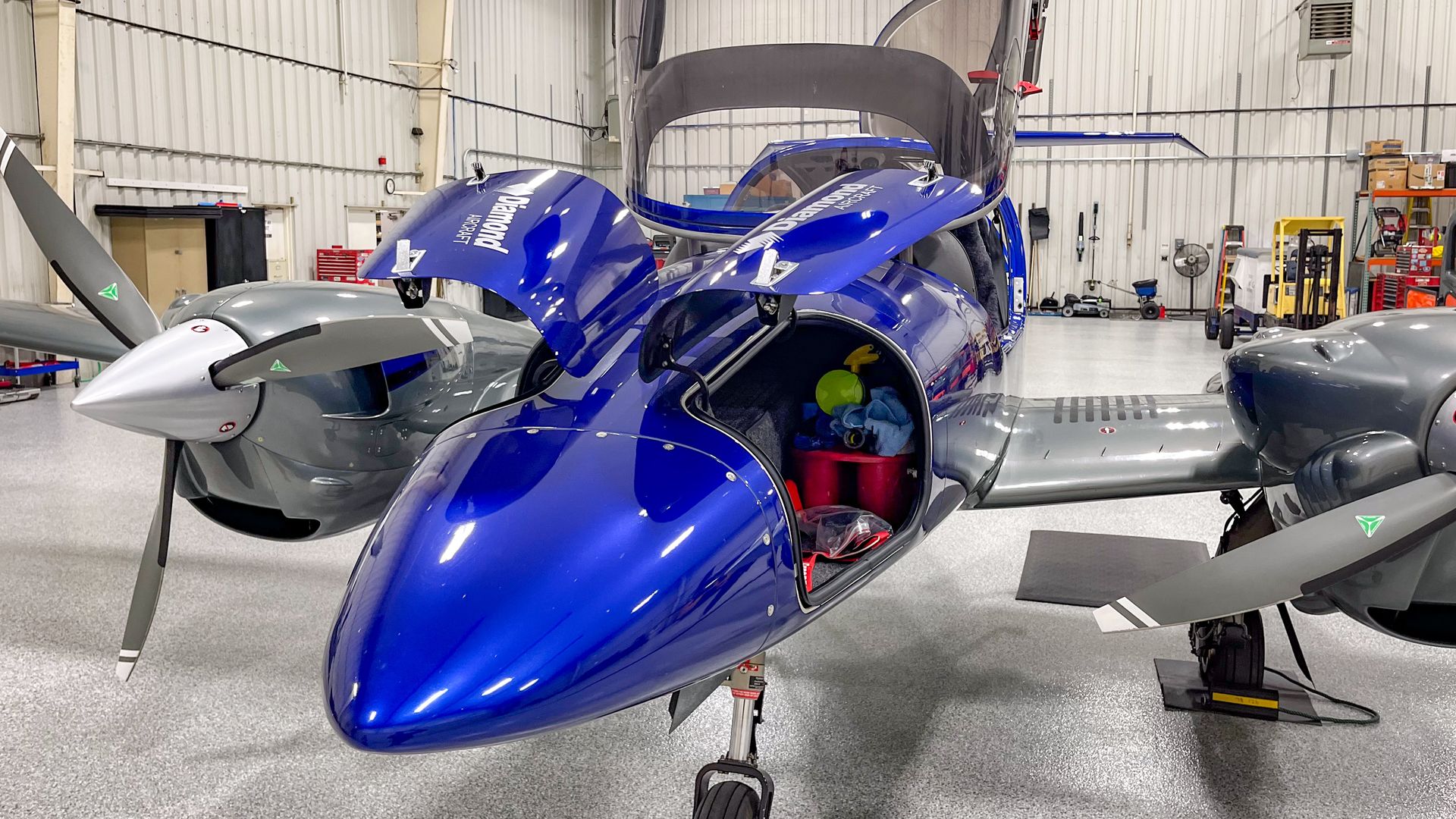 2020/DA42/Diamond/U0012464