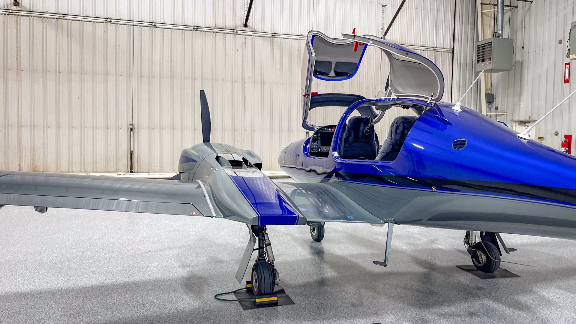 2020/DA42/Diamond/U0012464