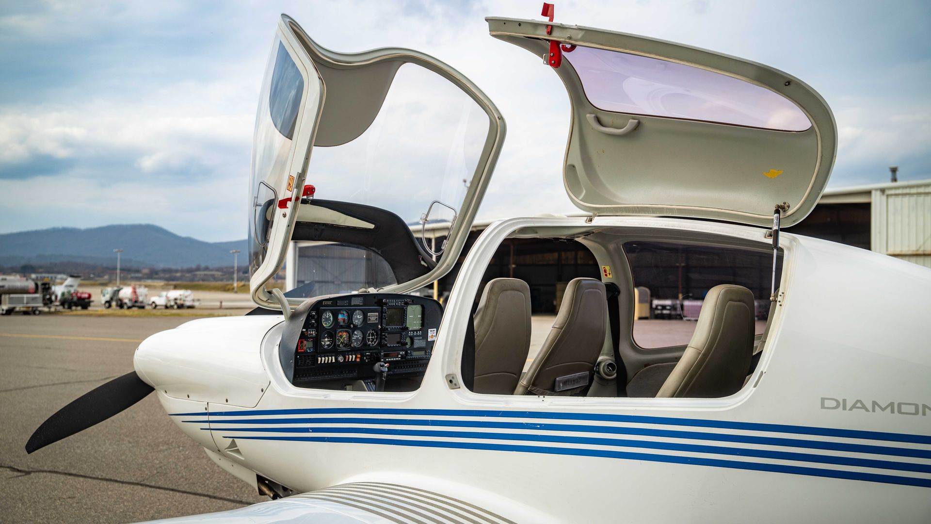 2002/DA40/Diamond/U0012877