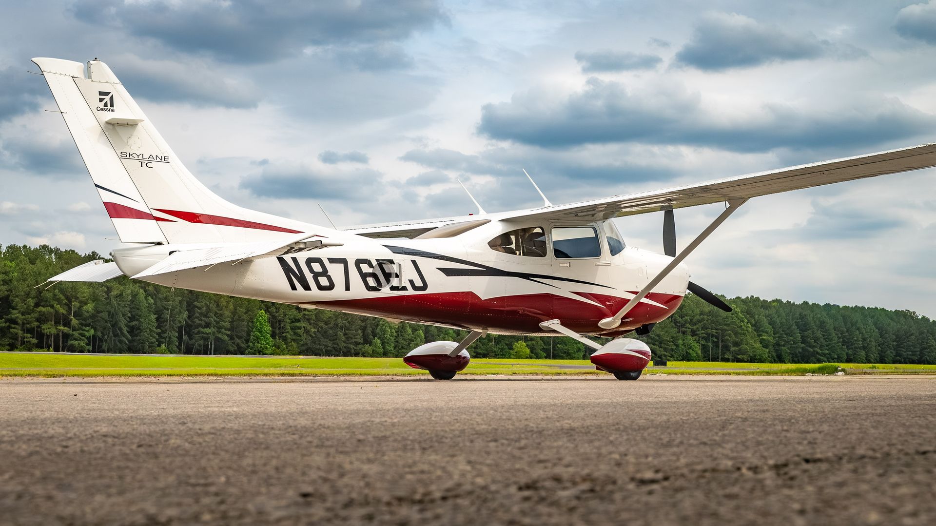 N876EJ - 2011/182/Cessna/U0035540