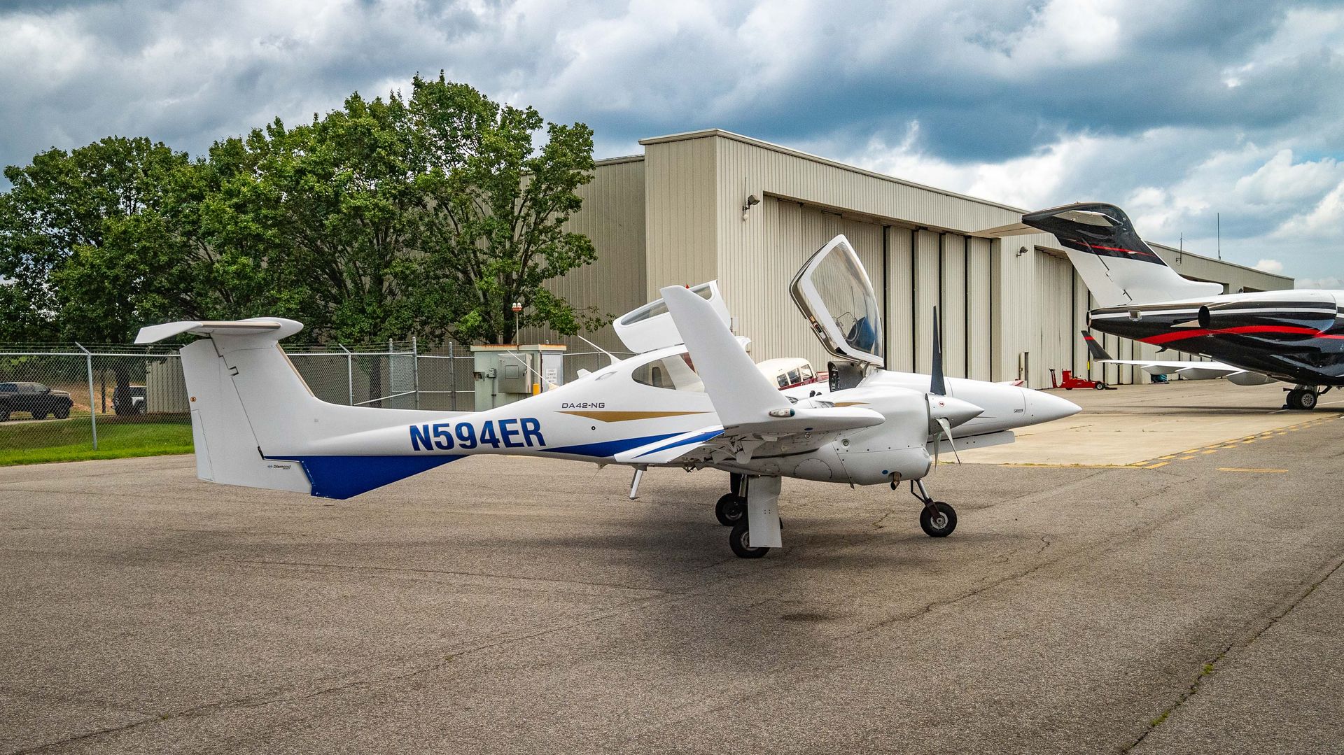 N594ER - 2007/DA42/Diamond/U00155