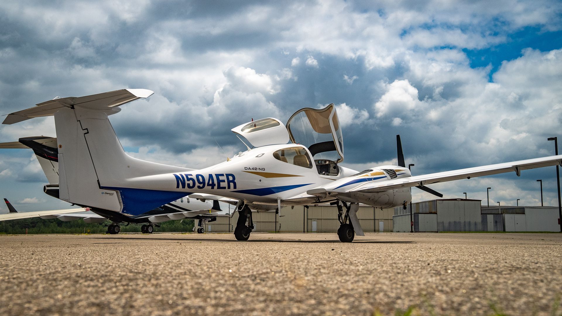 N594ER - 2007/DA42/Diamond/U00155
