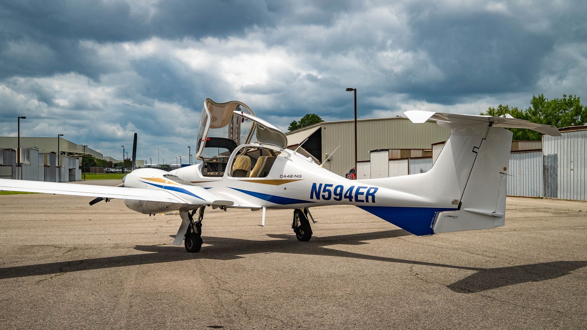 N594ER - 2007/DA42/Diamond/U00155