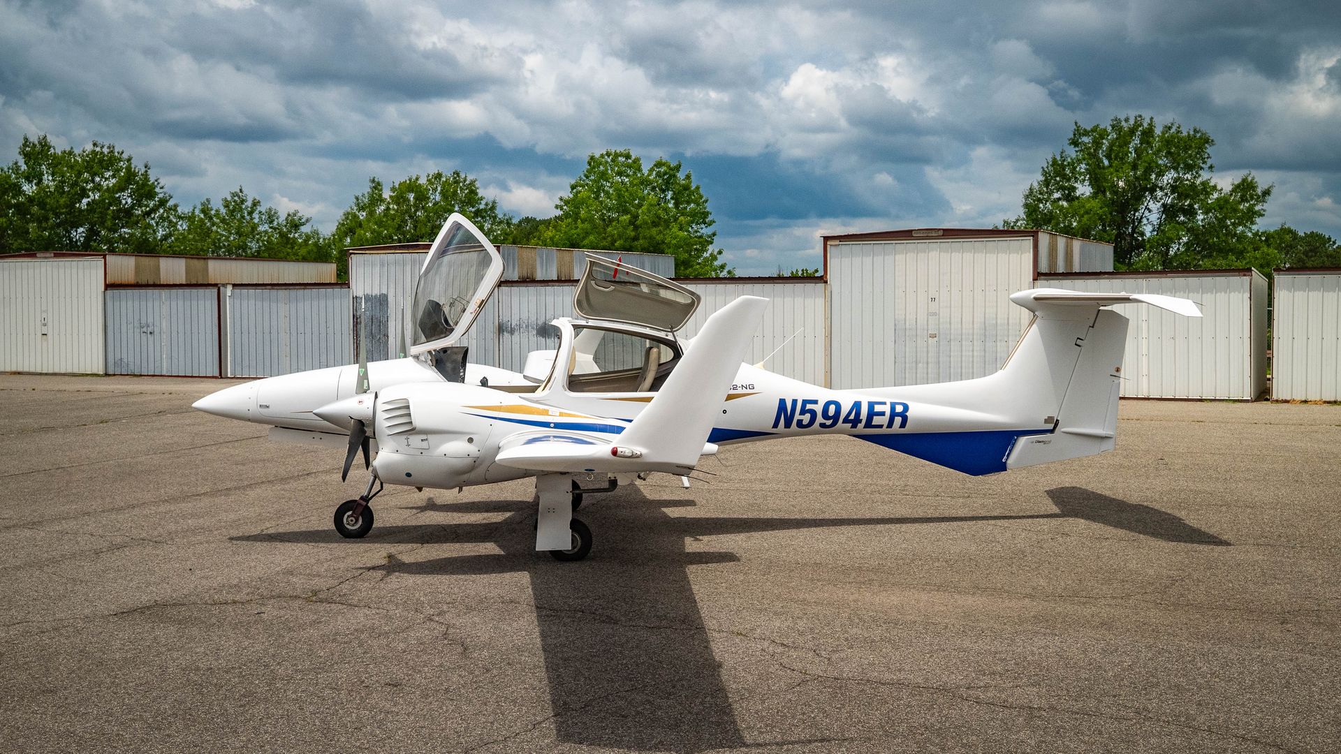 N594ER - 2007/DA42/Diamond/U00155