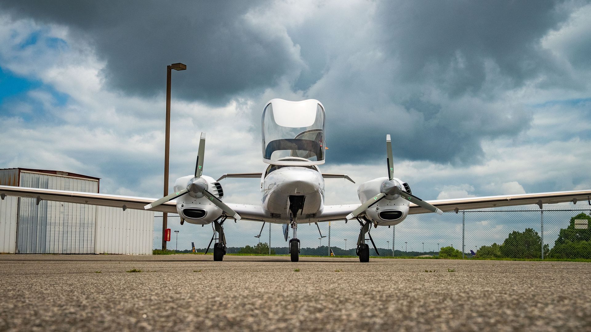 N594ER - 2007/DA42/Diamond/U00155