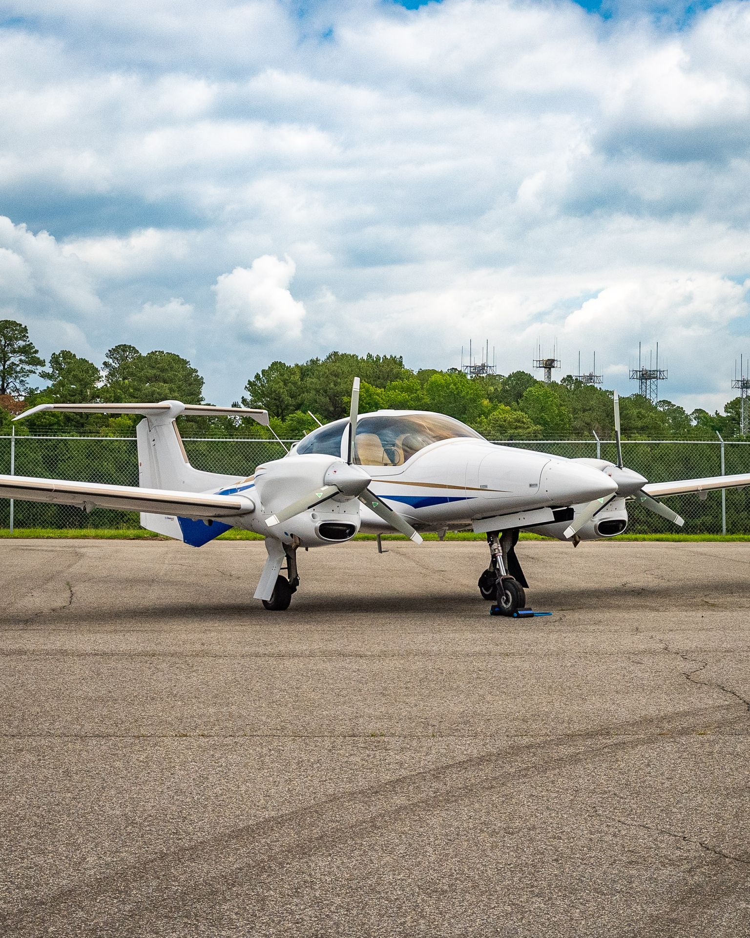 N594ER - 2007/DA42/Diamond/U00155