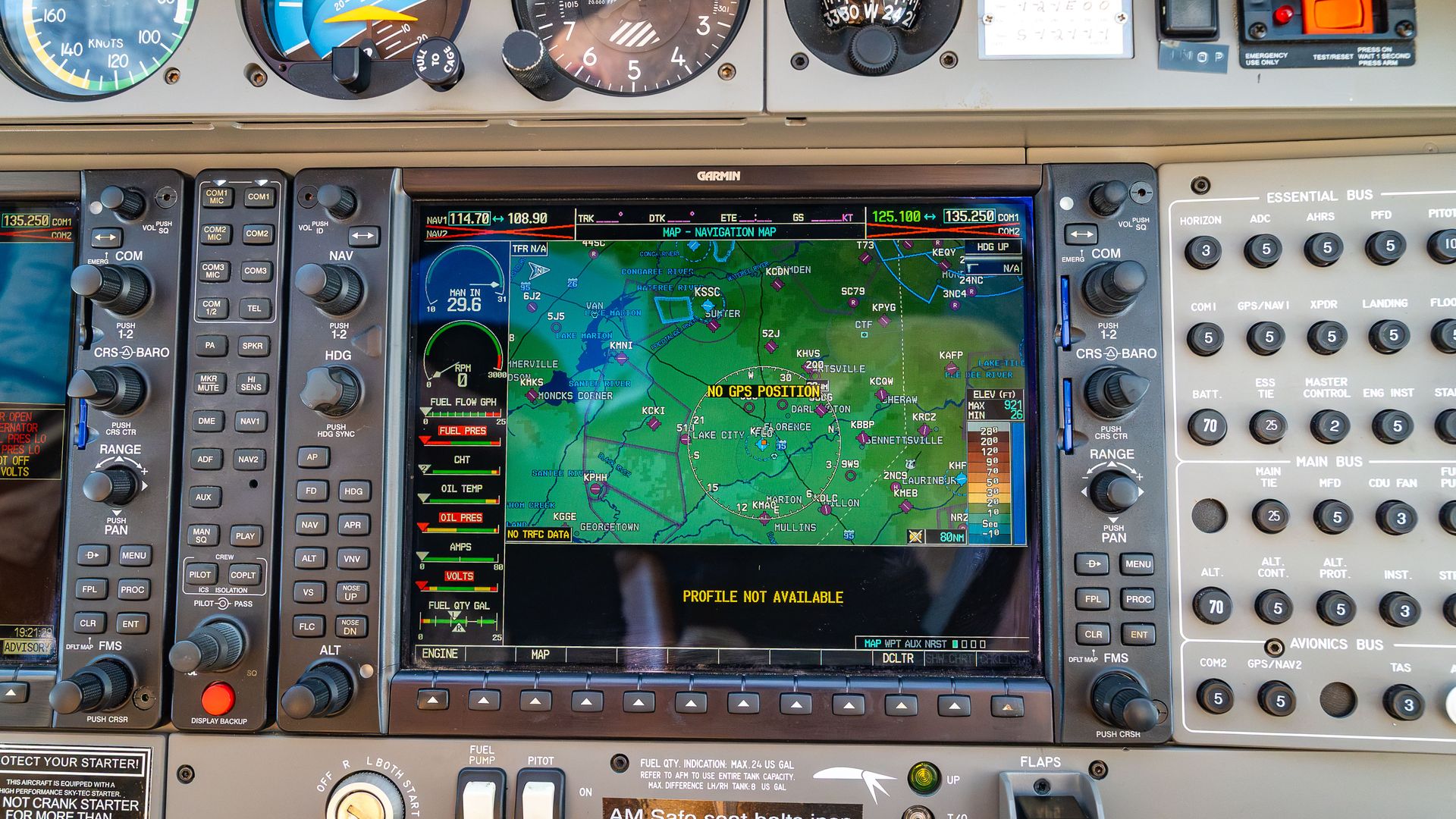 N175DA - 2011/DA40/Diamond/U00250