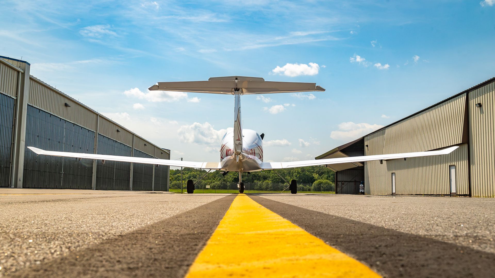 N175DA - 2011/DA40/Diamond/U00250