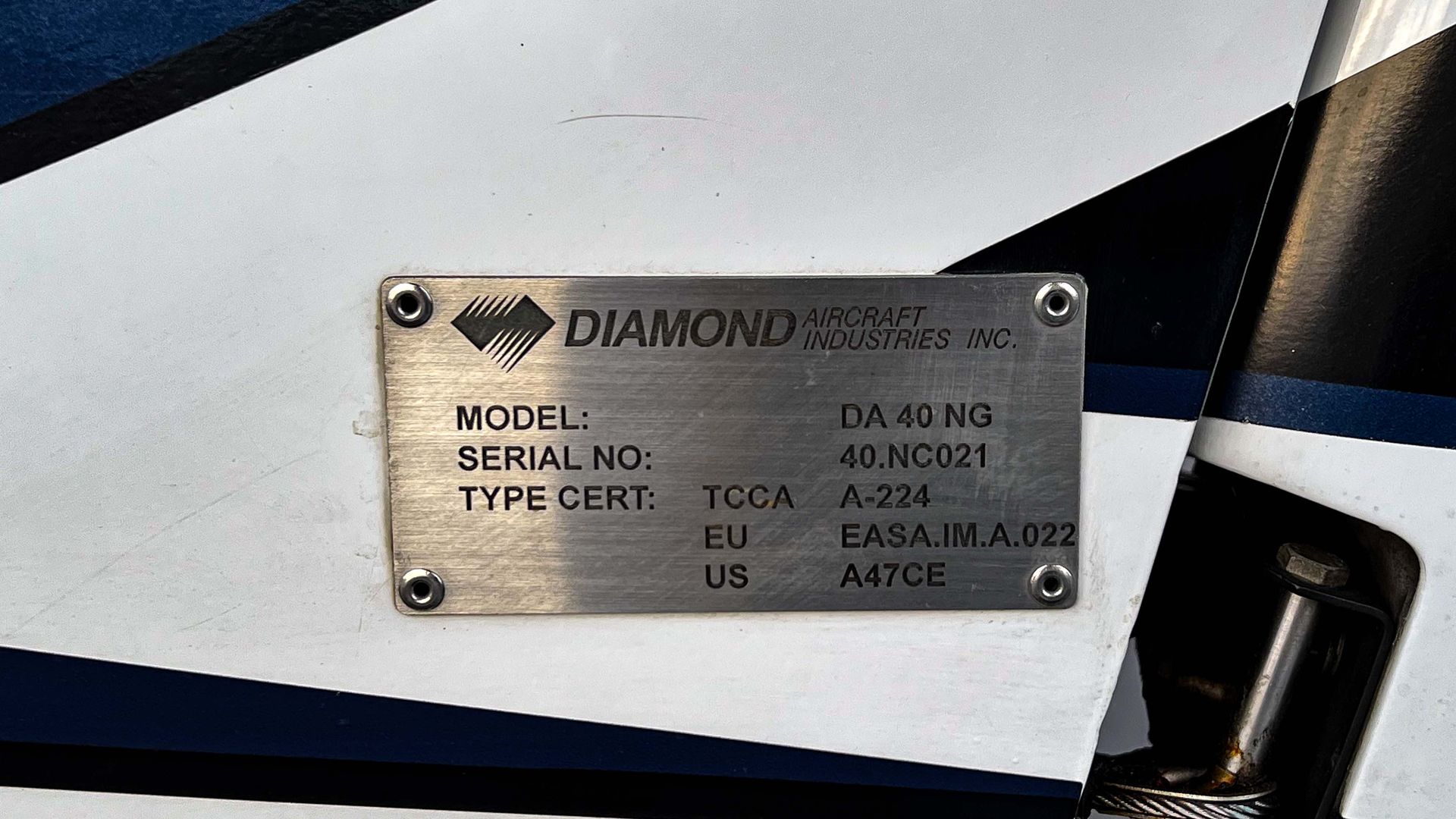 N113NG - 2018/DA40/Diamond/U0011928