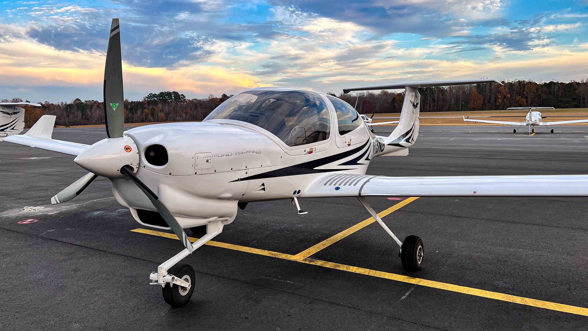 N113NG - 2018/DA40/Diamond/U0011928